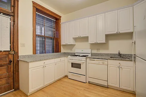 1433 N Wells St #1R Photo 1