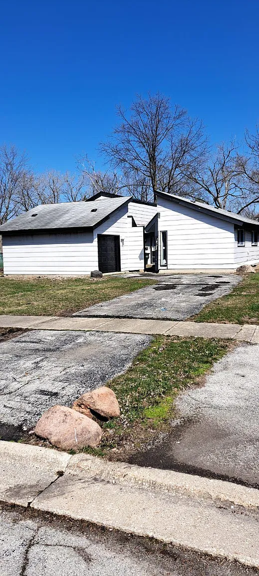18103 Orleans Dr photo 1