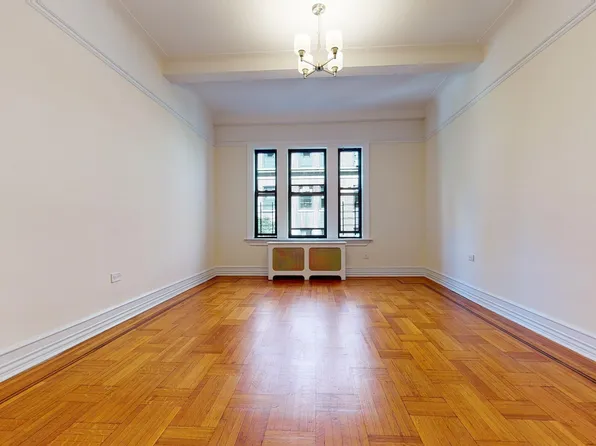 216 West 89th Street image 1 of 21