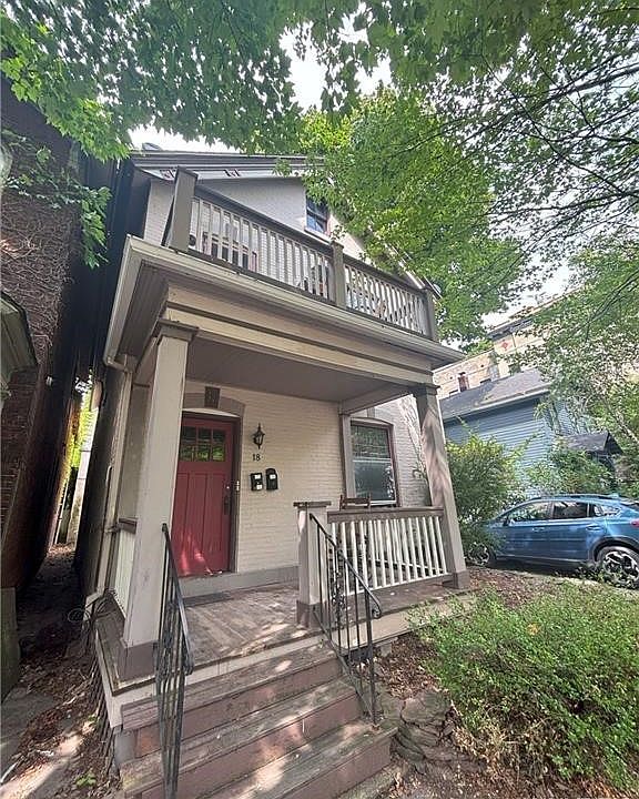 1st image of 18 Irving Pl