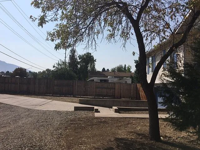 9078 S 1300 E — Photo 21