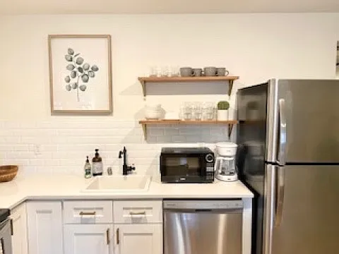 1 bed, 660 sqft, $1,150 — Photo 3