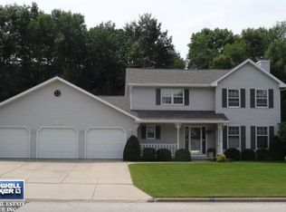 2755 Baylite Dr, Green Bay, WI 54313