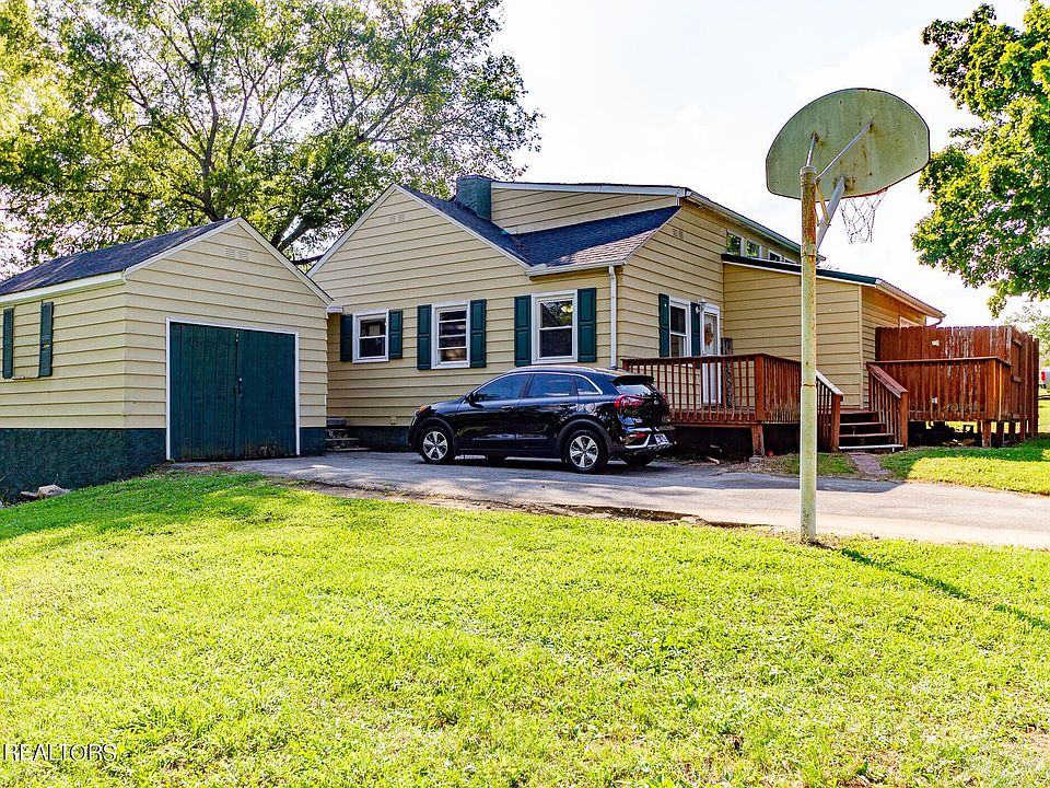 1st image of 101 Park Dr