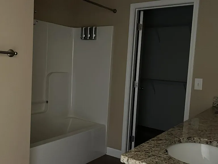 118 Portman Ln — Photo 12