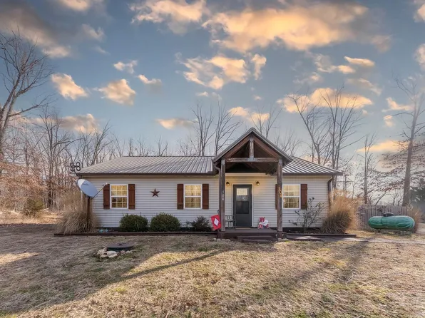 104 Dusty Trl, Hardy, AR 72542
