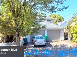 8061 SE Woodstock Blvd, Portland, OR 97206