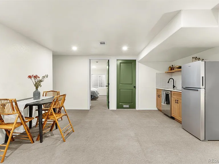 56 S Lowell Blvd — Photo 18