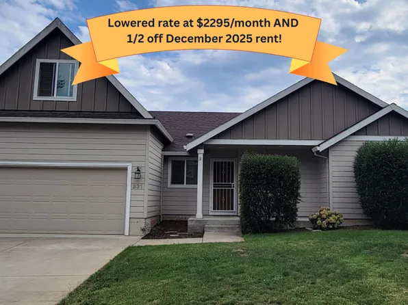 331 NW Pacific Hills Dr, Willamina, OR 97396