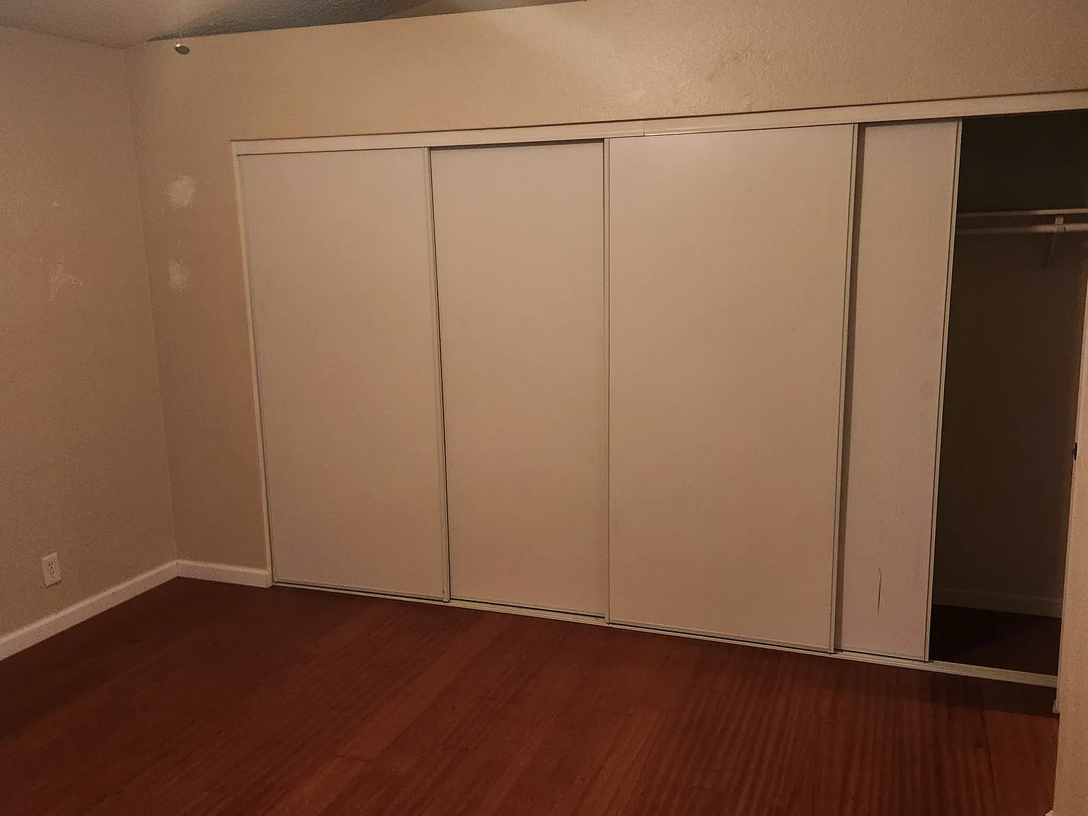 4 bed, 1344 sqft, $2,600 — Photo 4