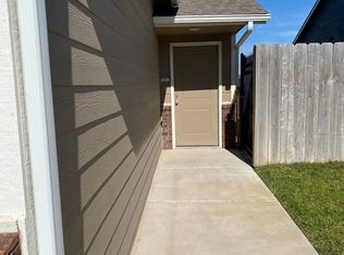 412 S Longbranch Dr, Maize, KS 67101