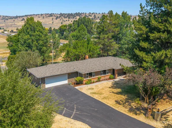 5210 Mason Ln, Klamath Falls, OR 97601