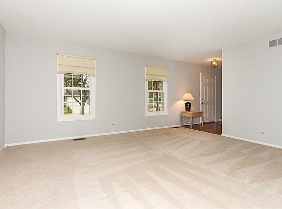 5th image of 708 Bayberry Dr