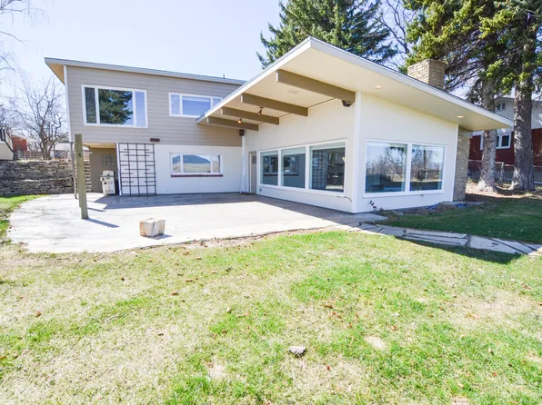 105 Hillcrest Dr, Lewistown, MT 59457