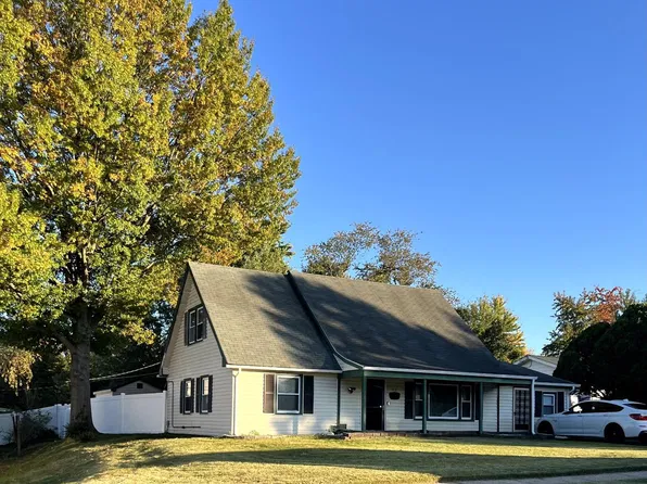 22 Melbourne Ln, Willingboro, NJ 08046