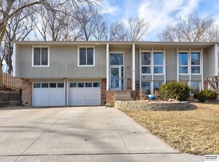 11722 Fisher House Rd, Bellevue, NE 68123