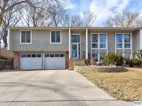11722 Fisher House Rd, Bellevue, NE 68123