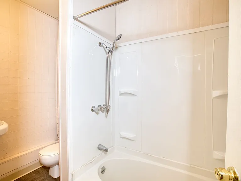 825 Park St #2N — Photo 24