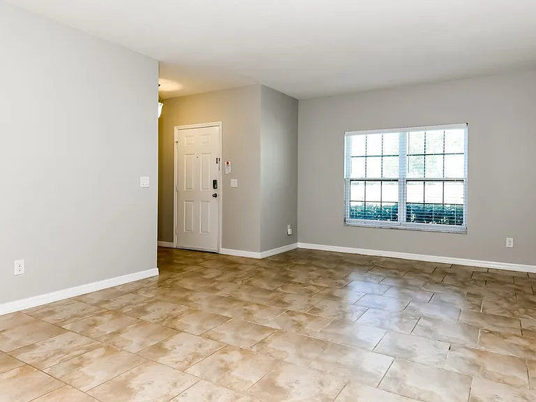 346 Vitoria Rd — Photo 4