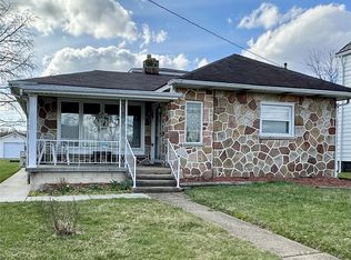 1004 Poe St, Vandergrift, PA 15690