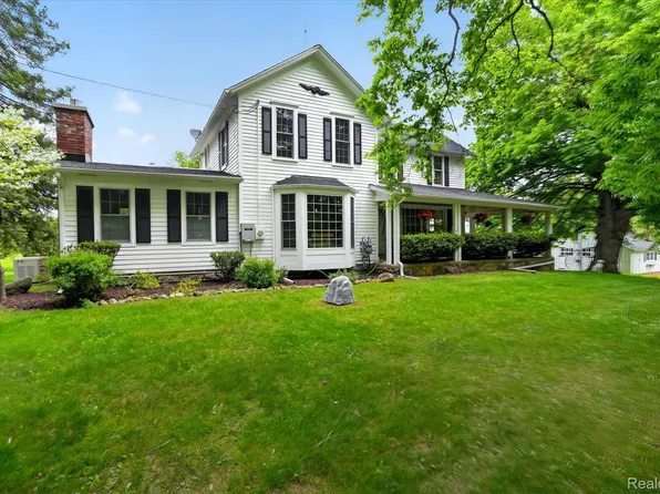17750 M 106, Gregory, MI 48137