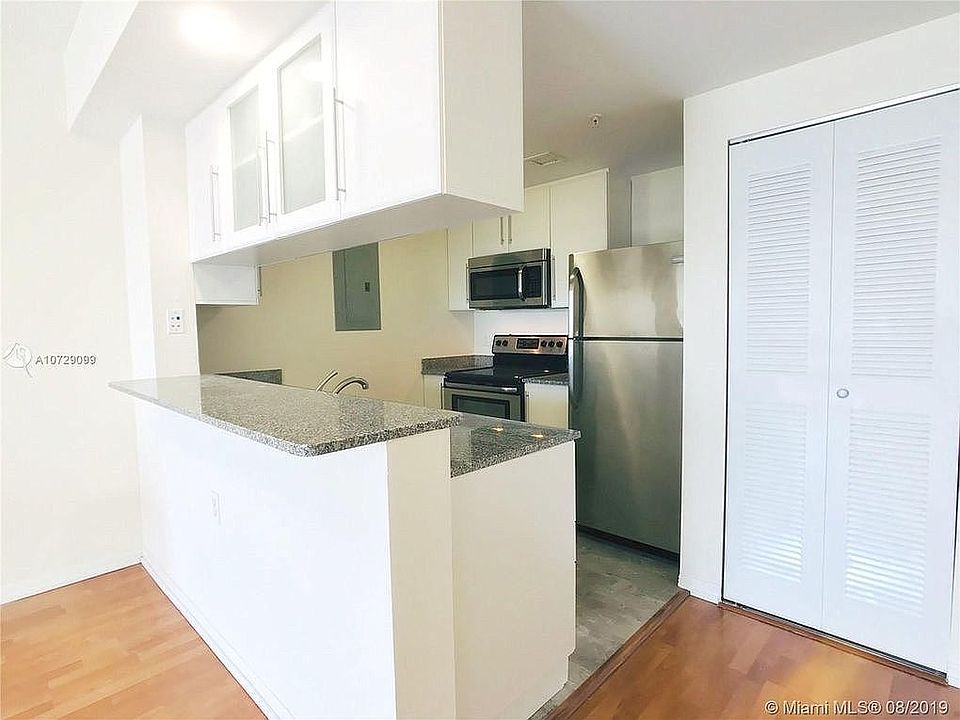 1st image of 275 NE 18th St APT 1003