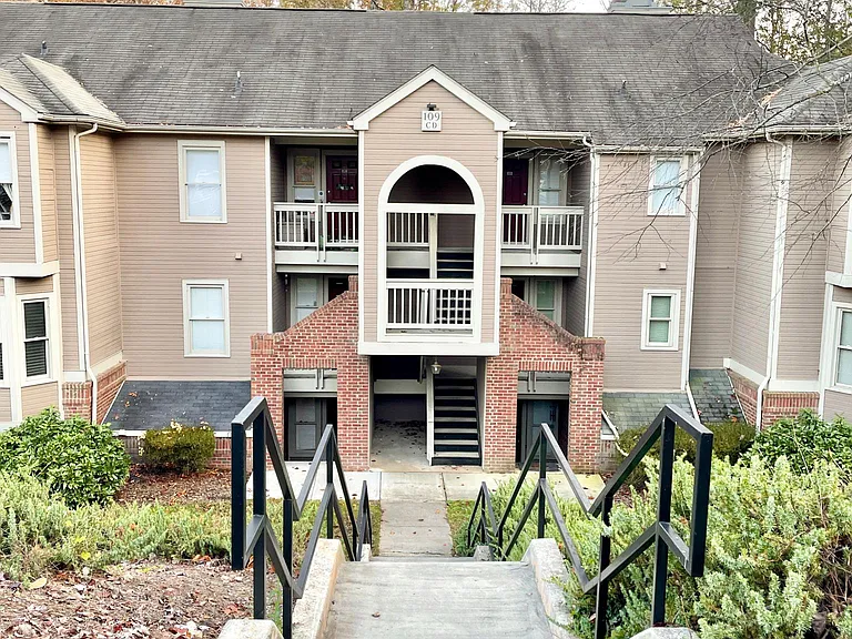 109 Killam Ct #LC — Photo 1