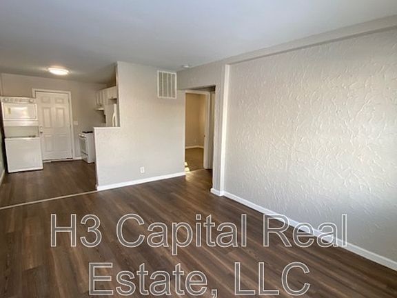 2nd image of 4074 Bruene Ave