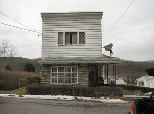 135 Cadbury St, Pottsville, PA 17901