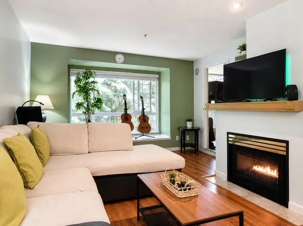 1252 Town Centre Blvd #333, Coquitlam, BC V3B 7R7