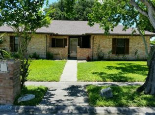 2745 Blue Grass Dr, Corpus Christi, TX 78410