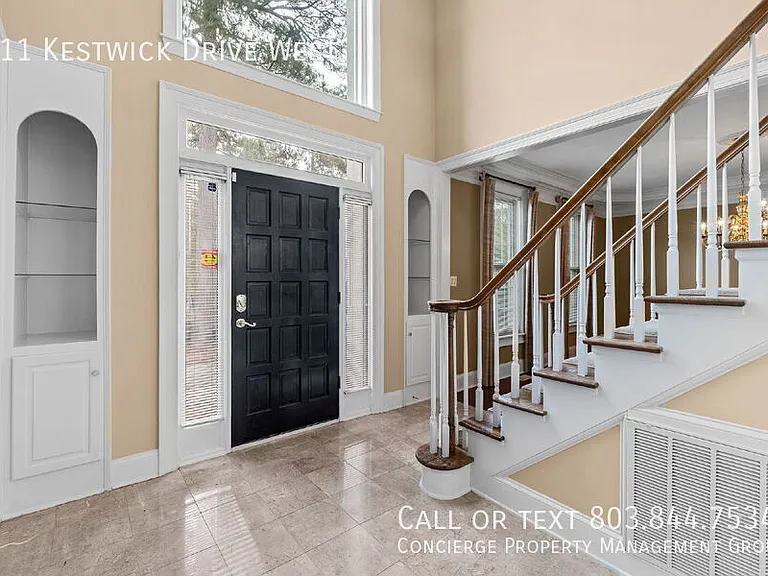 211 Kestwick Dr W — Photo 5