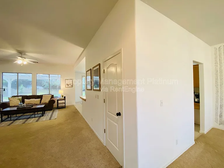 4872 N Crestmoor Ave — Photo 13