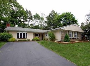 10 Fayette Ln, Aberdeen, NJ 07747