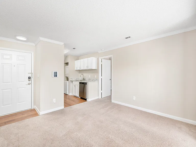 MAA West End — Photo 15