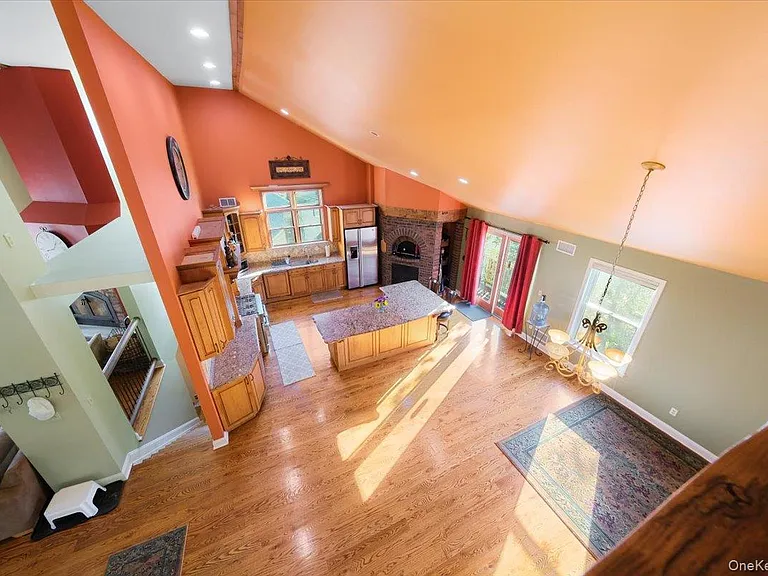 1403 Kings Hwy — Photo 35