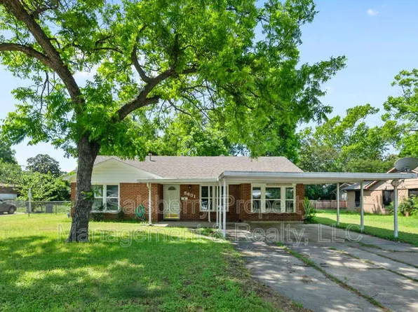 5601 N Schilder Dr, River Oaks, TX 76114