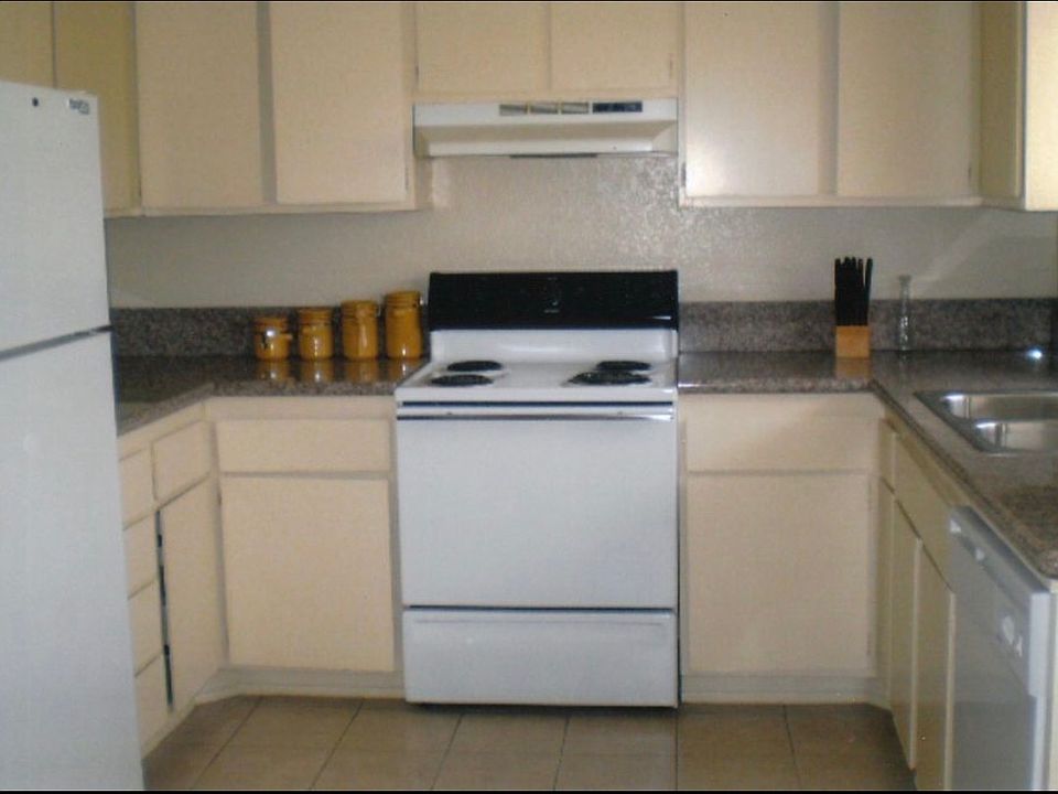 1st image of 408 Emerald Ave APT 7