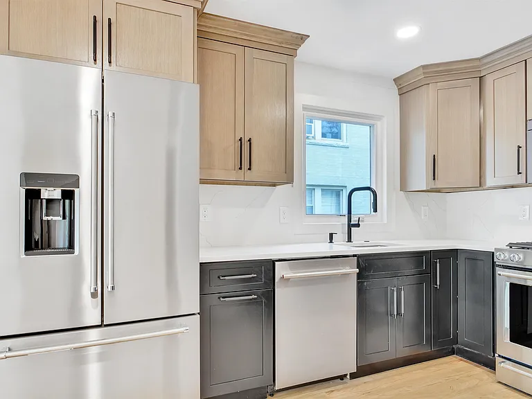 7809 Broadway #1 — Photo 4