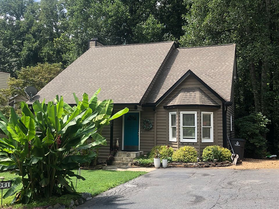 4961 Lochraven Drive