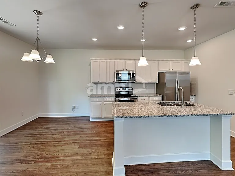 4805 Horatio Ct — Photo 5