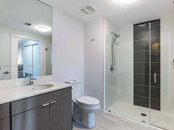 2nd image of 321 NE 26th St #517