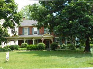 1660 Woodstock Rd, Fayetteville, PA 17222