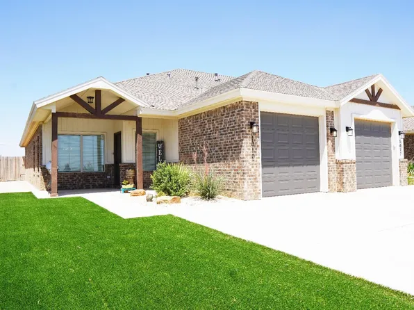 1010 N 7th St, Wolfforth, TX 79382