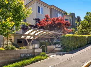225 4th Ave APT B301, Kirkland, WA