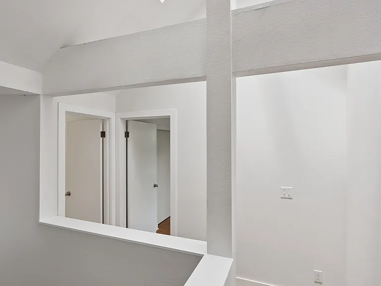 2474 NW Marshall St #B — Photo 27