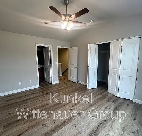 217 E Coral Sea Way — Photo 7