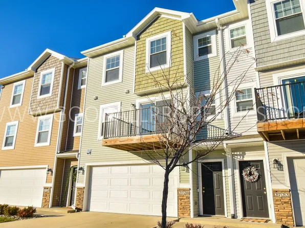2726 NW Kate Shelley Ln, Ankeny, IA 50023