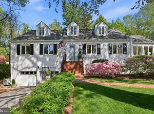 3808 30th Rd N, Arlington, VA 22207