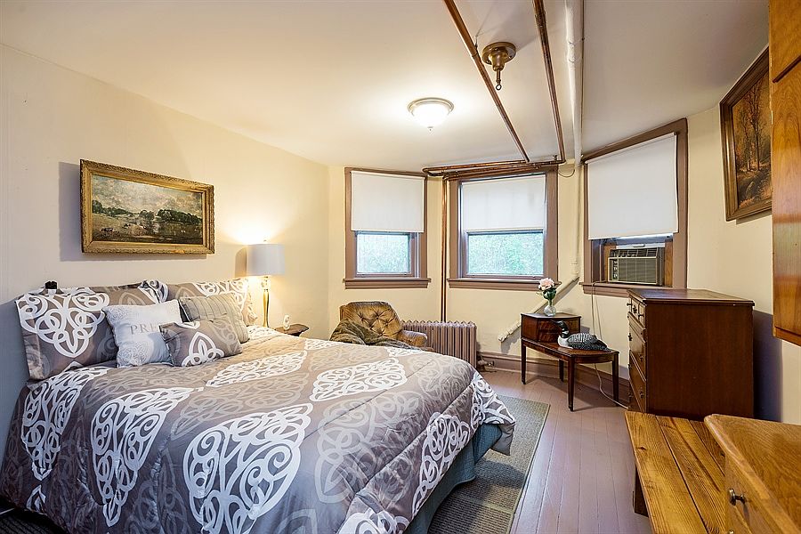 2nd image of 3671-73 N. Elston